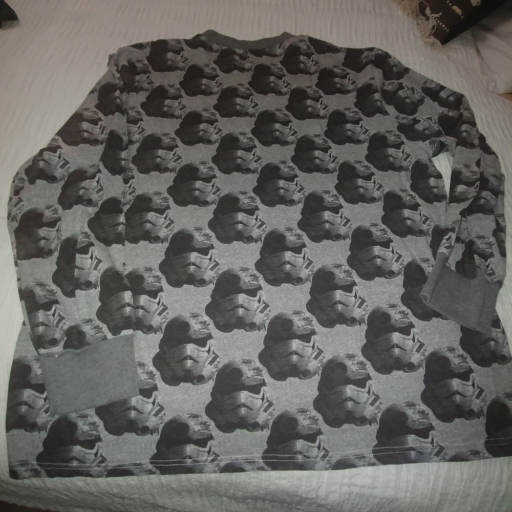 Star Wars long sleeve top - Picture 2 of 3